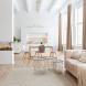 L'intérieur d'un appartement moderne et lumineux