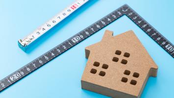 Transaction : Surface Carrez « d’une pièce détachée faisant partie du lot »