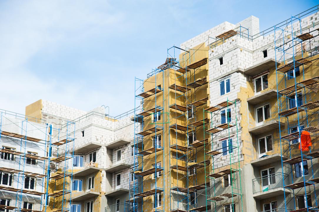 Des bâtiments en construction